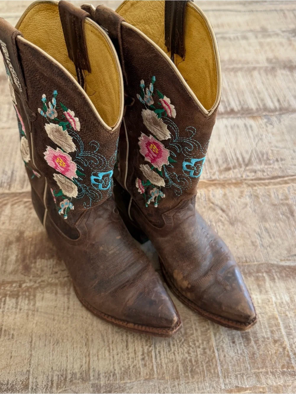 Kemo Sabe Girls Leather floral brown boots  size 2
